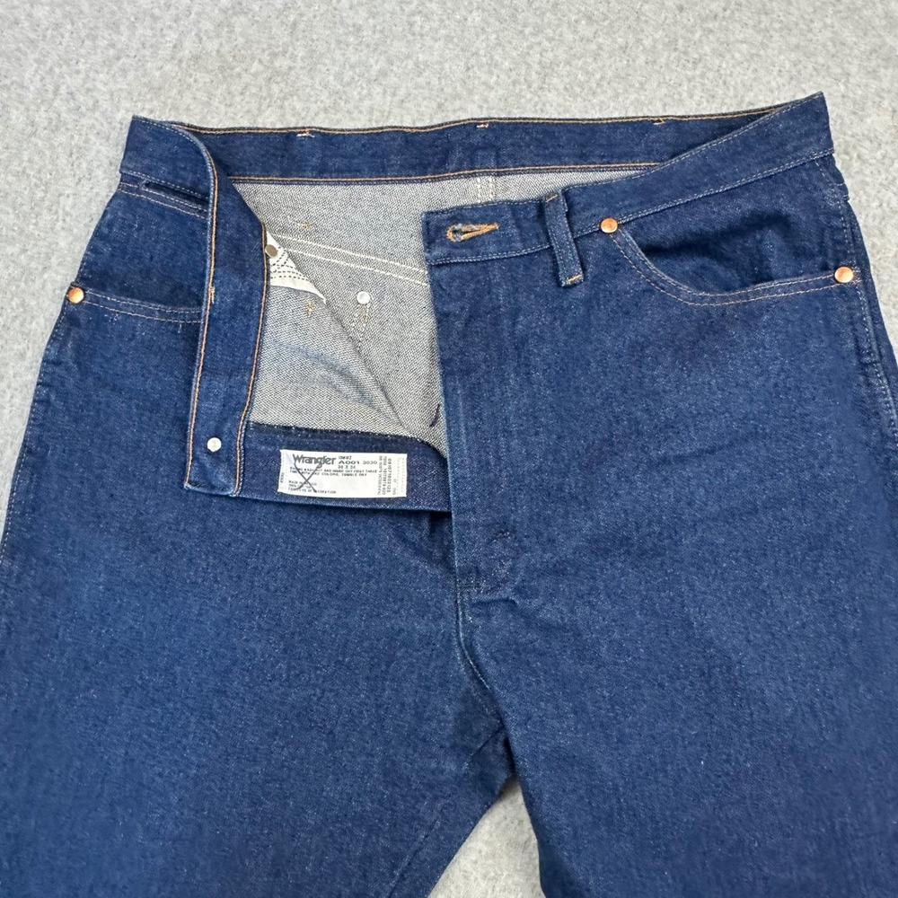 Wrangler Y2K 13MWZ Cowboy Cut Mens Jeans 36x34 Indigo Blue Straight Leg Denim - Picture 3 of 12